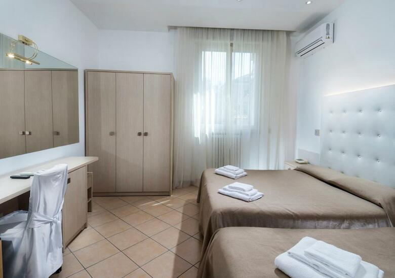 Hotel Mediterraneo Nihotels