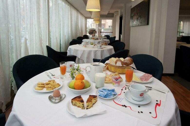 Hotel Mediterraneo Nihotels