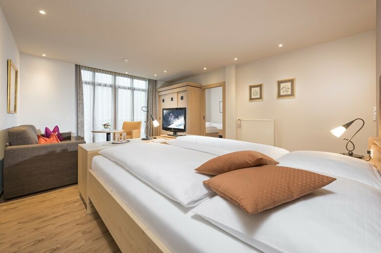Hotel Schweizerhof Kitzb�hel - Sport & Beautyhotel