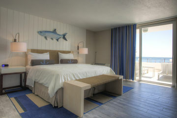 Hotel Holiday Isle Beach Resort And Marina