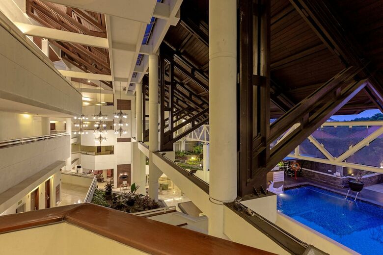 Hotel Santika