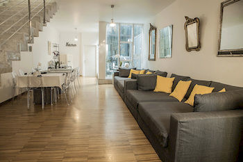 Bed & Breakfast Too Cute - 2b Str8