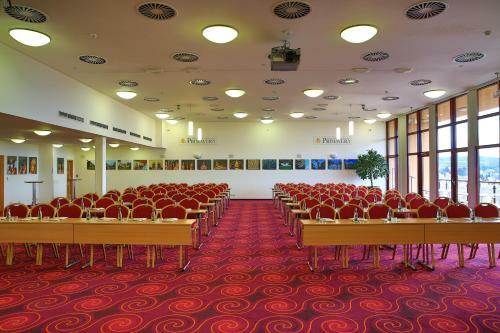 Primavera Hotel & Congress Centre