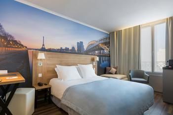 Hotel Kyriad Paris La D�fense