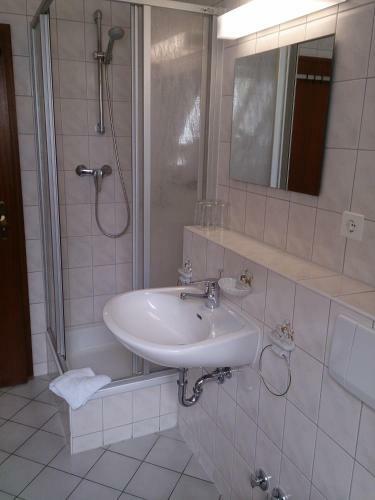 Hostal Hotelpension Schwalbennest