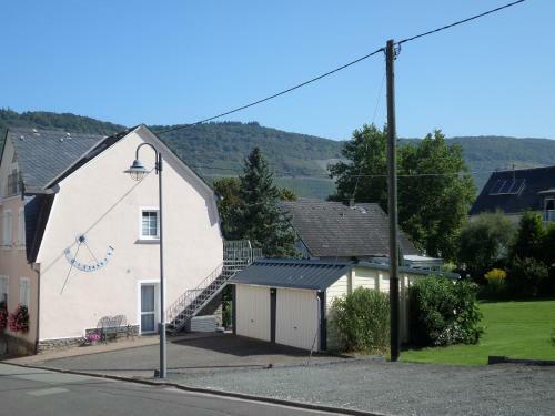 Apartamento Ferienwohnungen Und G�stezimmer Peter Busch