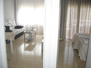 Apartamentos Antillas Fenals
