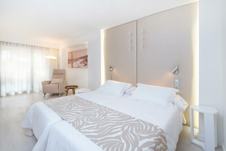 Hotel Iberostar Waves Cala Millor - S�lo Adultos