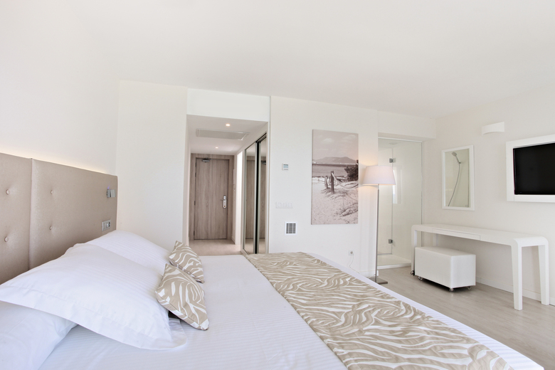 Hotel Iberostar Waves Cala Millor - S�lo Adultos
