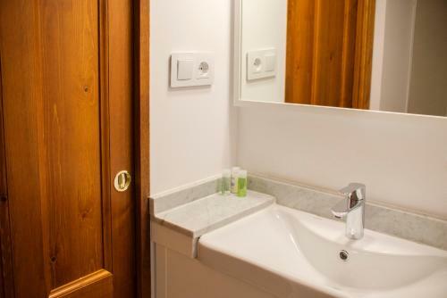 Hotel Adhoc Carmen