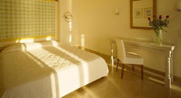 Hotel St Nicolas Bay