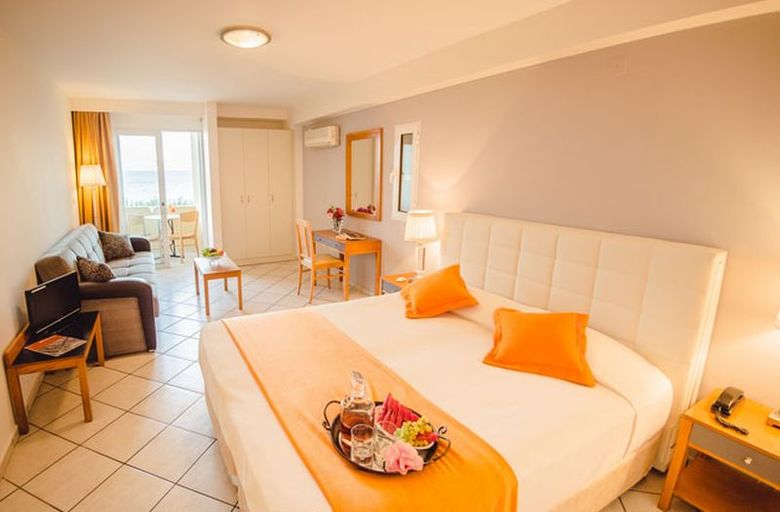 Hotel Faedra Beach