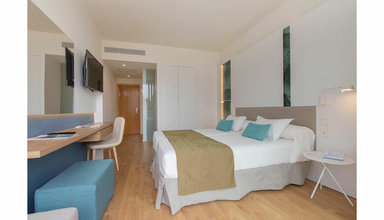 Js Yate Hotel
