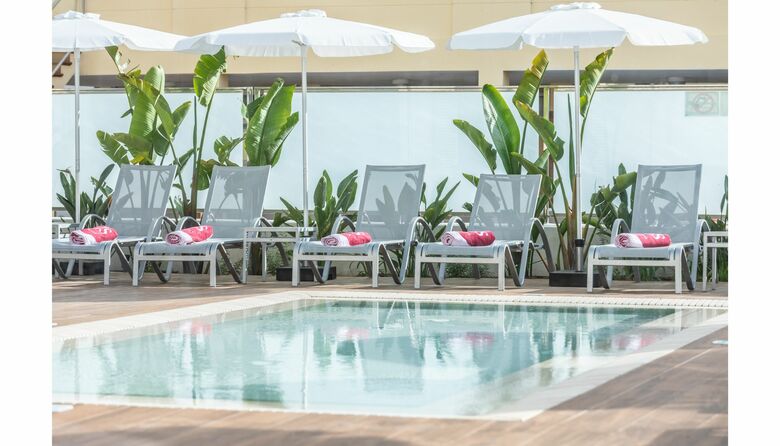 Js Yate Hotel