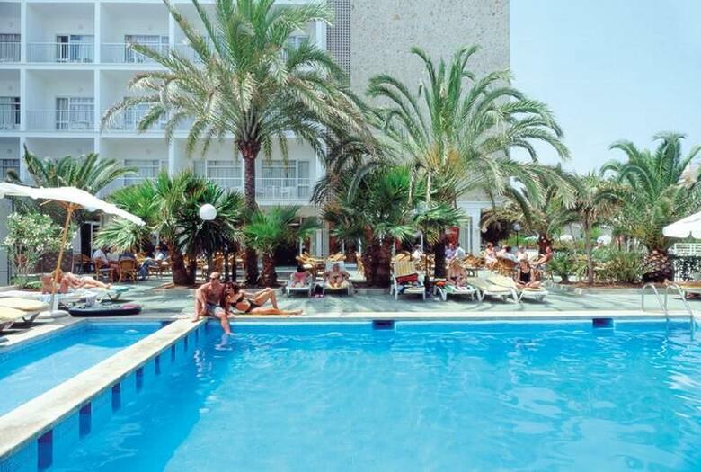 Js Yate Hotel
