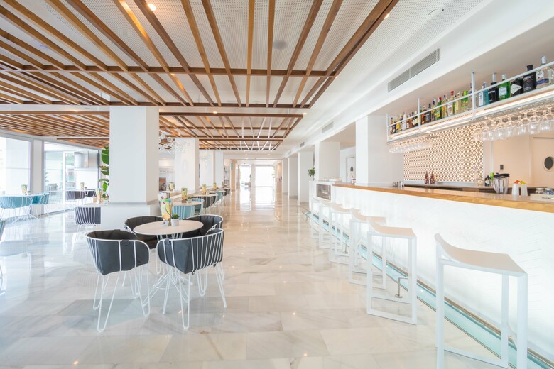 Js Yate Hotel