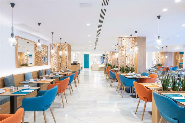 Js Yate Hotel