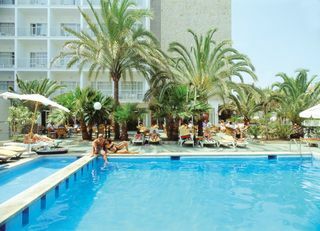 Js Yate Hotel