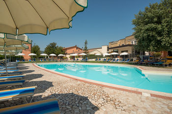 Terra Umbra Hotel