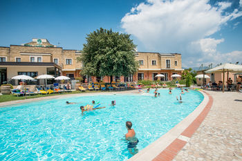 Terra Umbra Hotel