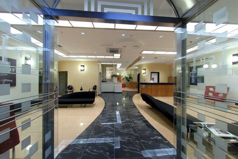 Cerri Hotel