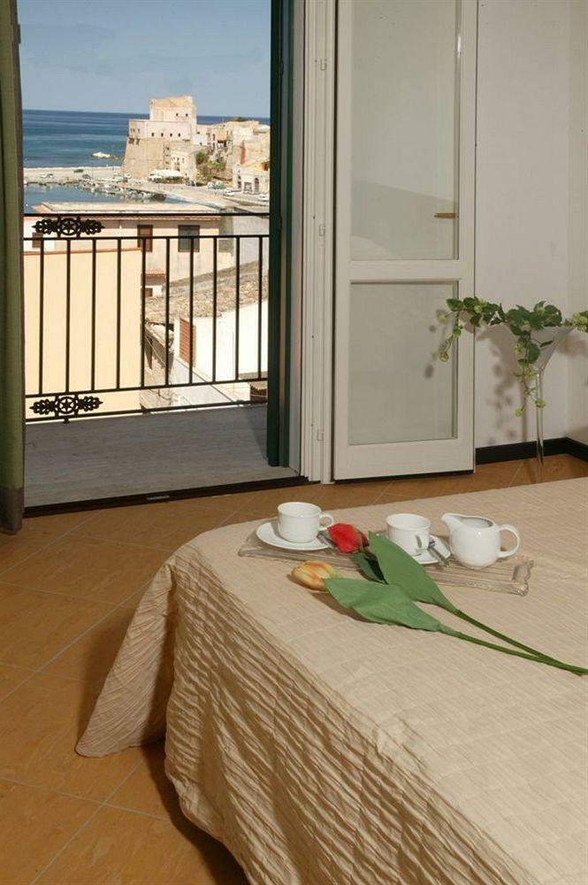 Cerri Hotel