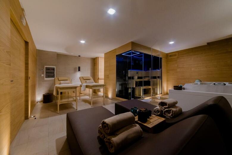 Aurhotel