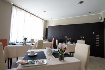 Hotel La Marina