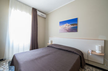 Hotel La Marina