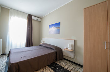 Hotel La Marina