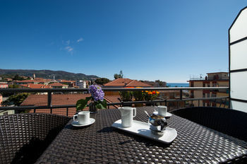 Hotel La Marina