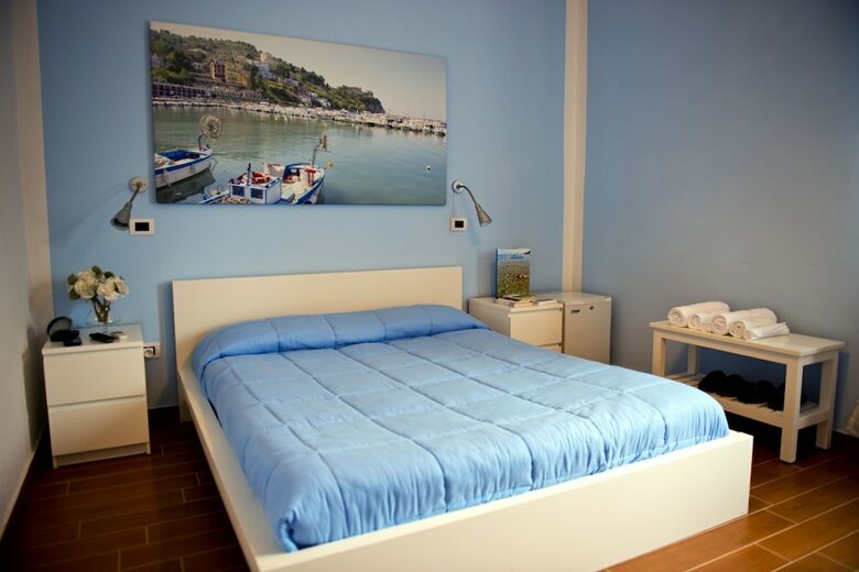 Hostal I Delfini