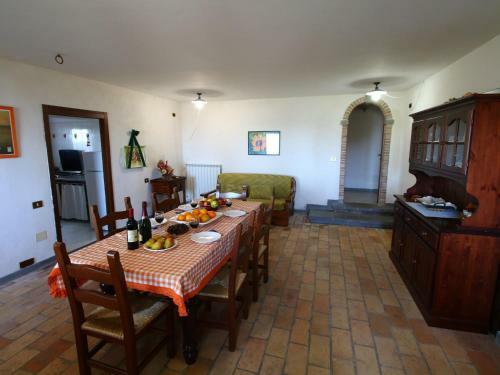 Apartamento Spacious Farmhouse In Bagnoregio With Swimming Pool