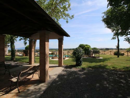 Apartamento Spacious Farmhouse In Bagnoregio With Swimming Pool