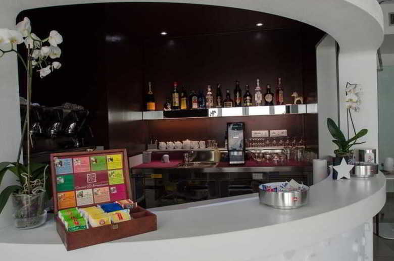 Qui Hotel