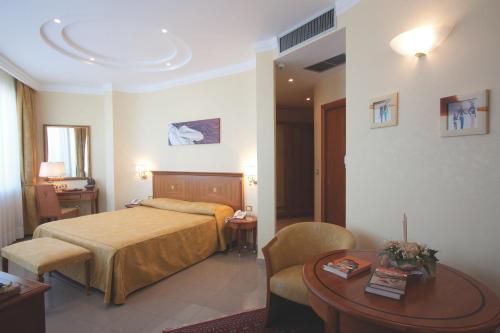 Hotel Tirreno