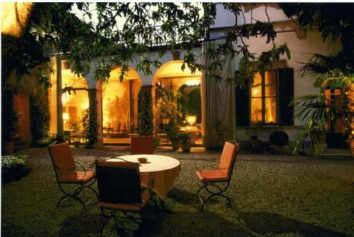 Hotel Locanda Dei Mai Intees