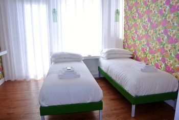 Hostal Pellicano Guest House