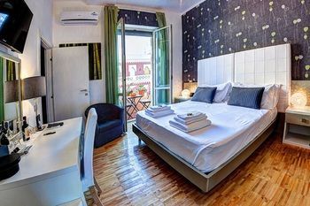 Hostal Pellicano Guest House