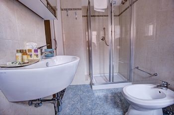 Hostal Pellicano Guest House