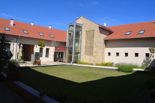 Szent J�nos Hotel