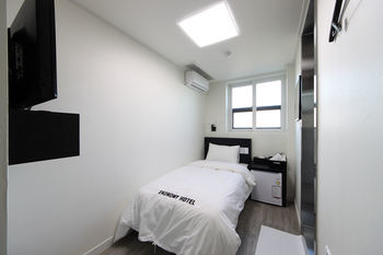 Ekonomy Hotel Incheon