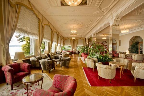 Grand Hotel