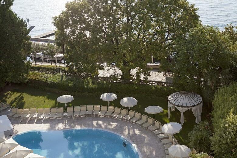 Hotel Savoy Palace