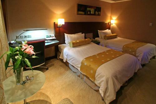 Jinling Danyang Hotel