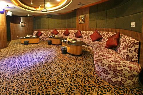 Jinling Danyang Hotel