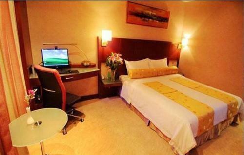 Jinling Danyang Hotel