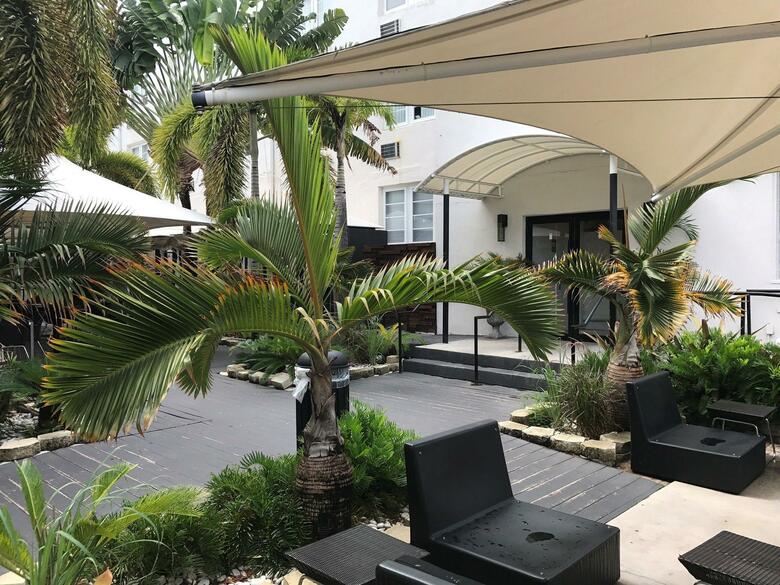 Hotel South Beach Plaza Villas