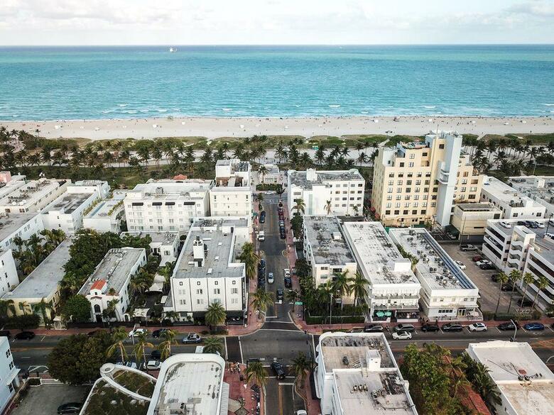 Hotel South Beach Plaza Villas