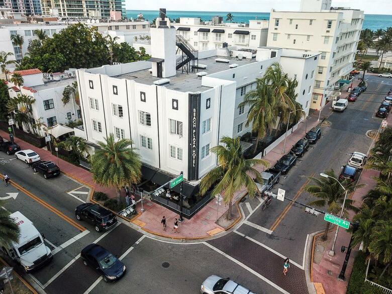 Hotel South Beach Plaza Villas